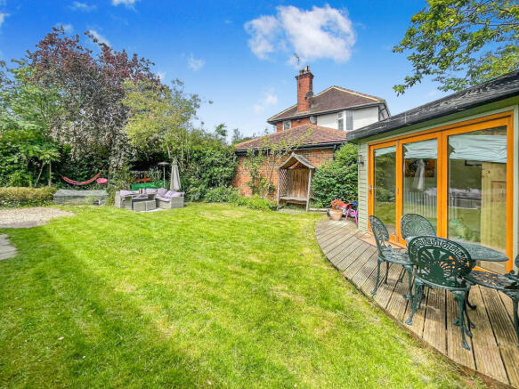3 bed Semi-Detached for sale Image 10