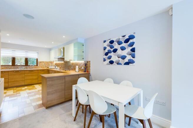 Kitchen/Living Ar...