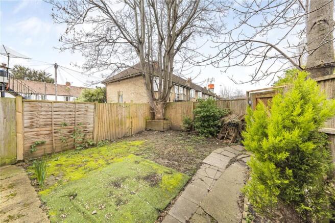 Barnard Gardens, New Malden, KT3 photo 3