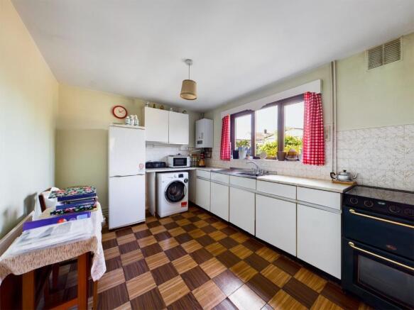 Kitchen / Dining Room