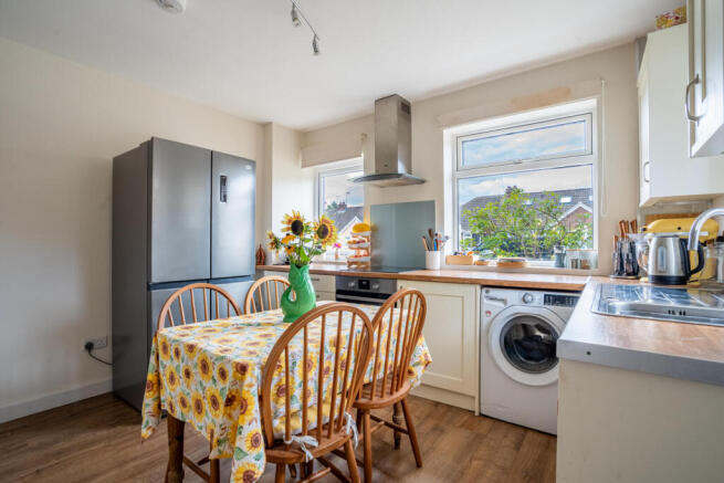 2 bed Semi-Detached Bungalow for sale Image 4