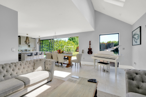28 Beech Tree Cottage, Canada Road, Cobham KT11 2BA