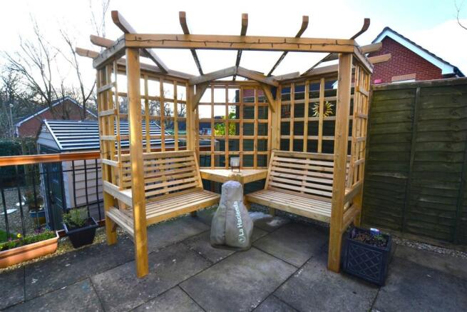 Patio 2.JPG