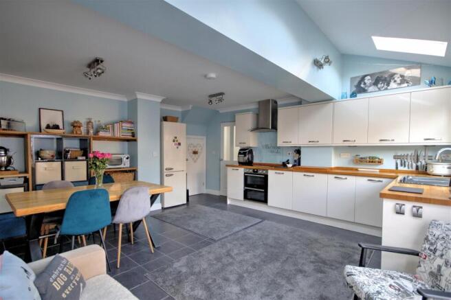 Kitchen & Dining Area 2.jpg