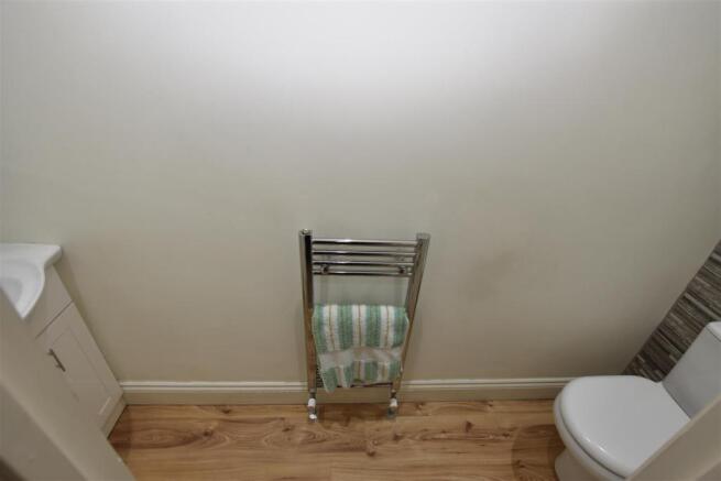 En Suite Cloakroom