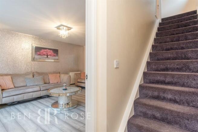 Entrance Hall/Lounge