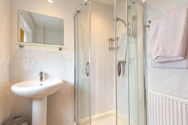 2 bed Bungalow for sale Image 12
