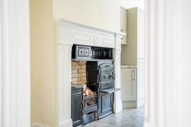 3 bed Terraced for sale Image 5