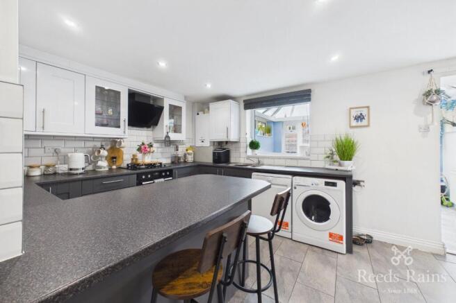 3 bed Terraced for sale Image 8