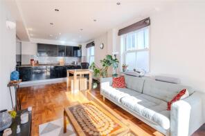 Flat 2, 1e, Wyatt Park Road, London SW2 3TN