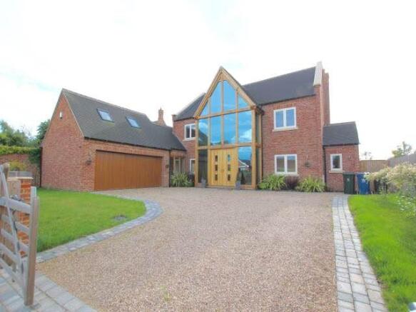 4/5 Bed House