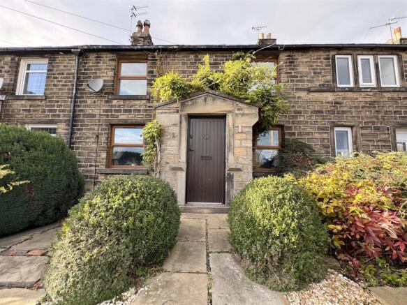 3-bed house on Far Bank, Shelley, Huddersfield HD8 8HS, £290,000
