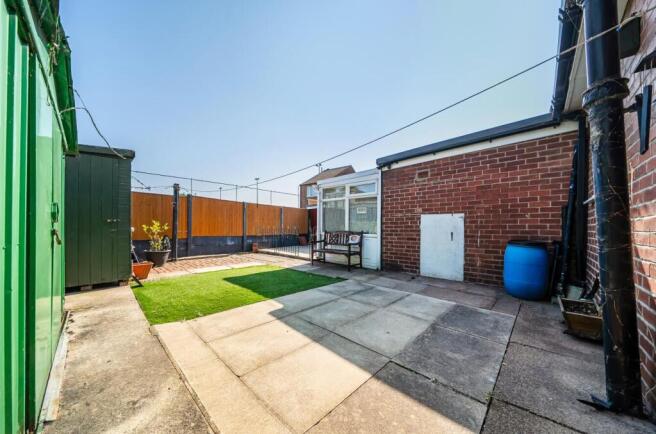 2 bed Detached Bungalow for sale Image 7