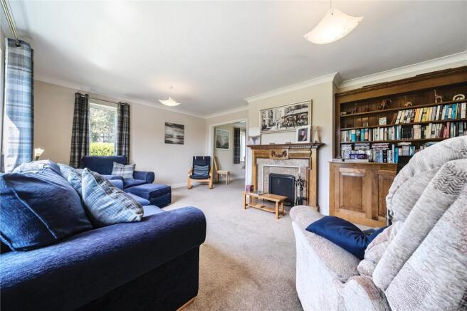 5 bed Detached for sale Image 6
