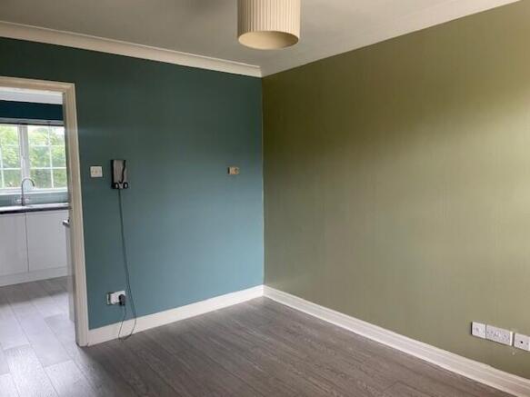 4 bed Detached to rent Image 4