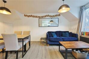 102, Fawcett Close, London SW11 2LU