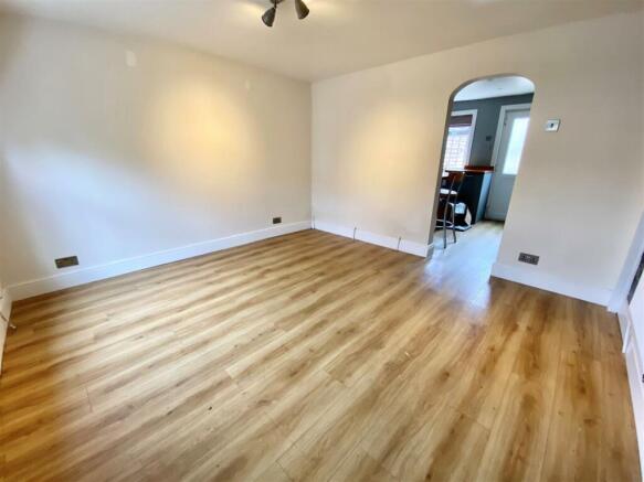 living room 1.jpg