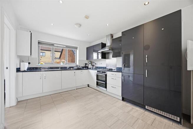 Kitchen (1)