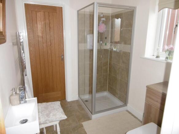 Jack & Gill Shower Room