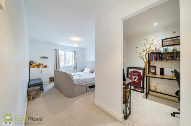 Bedroom 1 (Double with Ensuite)