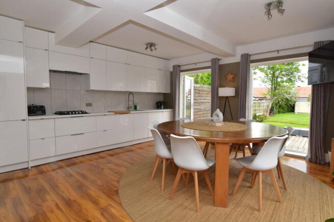 Woodland Road, Arrowe Park, CH49 photo 4