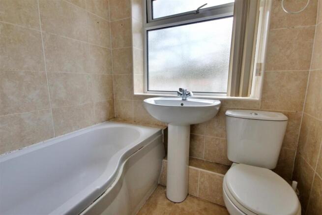 3 bed Semi-Detached for sale Image 8
