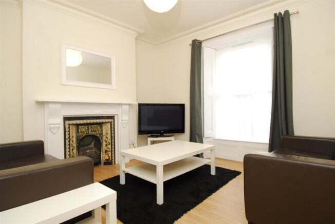 16CliftonPlace001.JPG