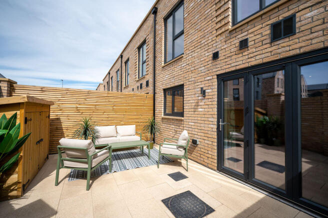 3 bed Terraced for sale Image 12