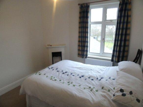 BEDROOM 2