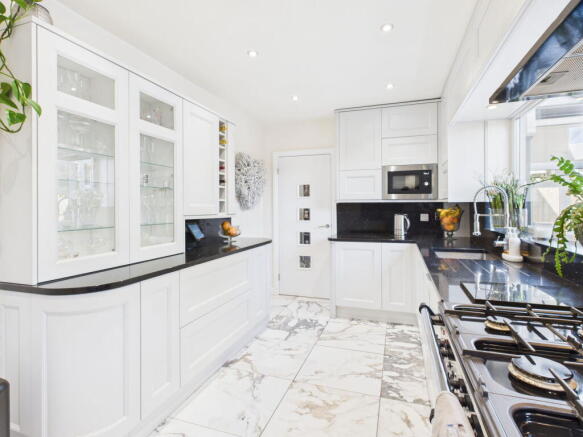 Park Road, Willaston, Nantwich, CW5 6PL photo 4