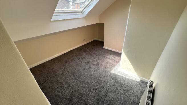 4 bed Terraced to rent Image 10