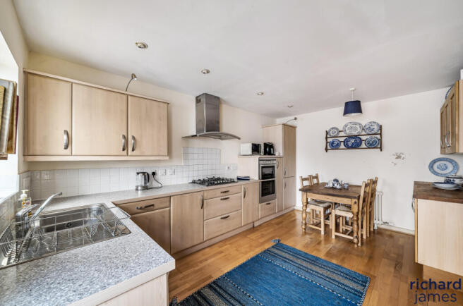 d4e48d9992de4e9f81f4cbda3c1fe3e3