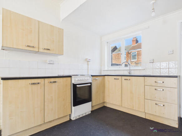 2 bed Terraced to rent Image 8