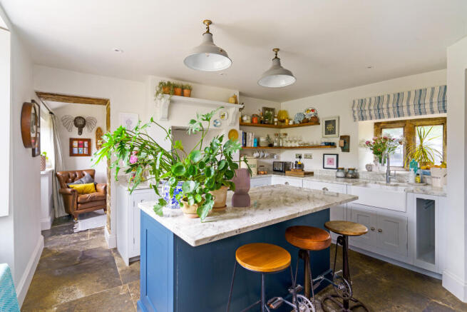 Kitchen & Breakfast Room