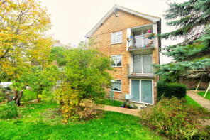 Flat 9, Durham Court, Rockhurst Drive, Eastbourne BN20 8UT