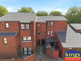 6, Statham Grove, London N18 1RE