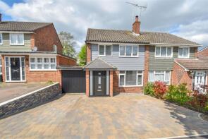 59, Barn Mead, Brentwood CM15 0NE