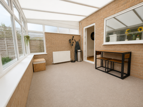 Peregrine Road, Offerton, SK2 5UP photo 4
