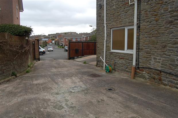 Electric Gates + Driveway