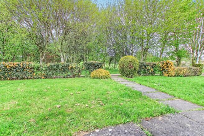 Kinloss Walk, Thornaby photo 4