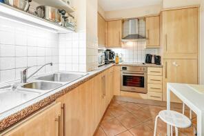 Flat 2, 1 South Block, Belvedere Road, London SE1 7GA
