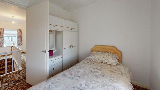 39-Burnside-Crescent-Bedroom.jpg