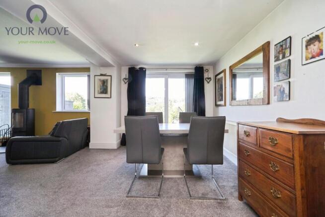 4 bed Semi-Detached for sale Image 6