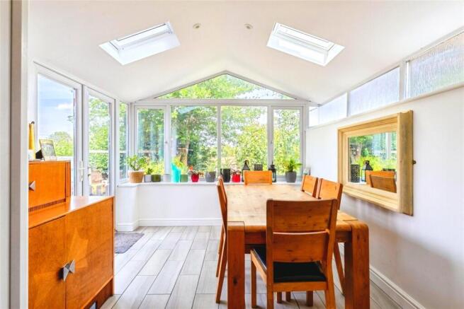 Conservatory/Dining
