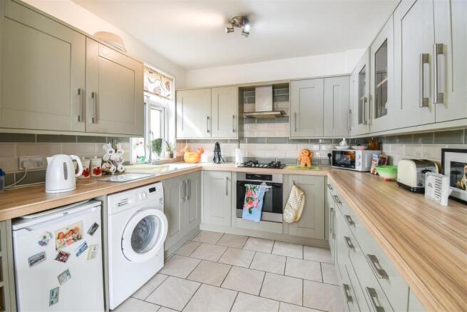 Kitchen / Dining