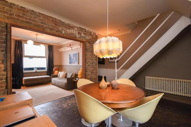 Dining room/living room