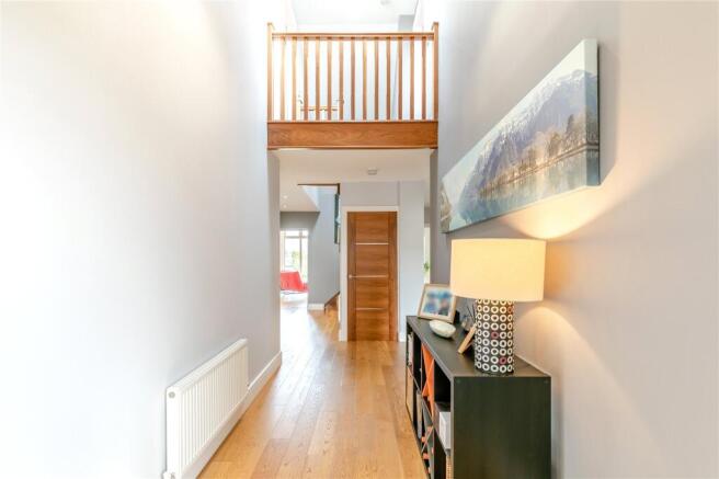 4 bed Detached for sale Image 10