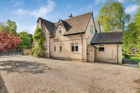 Haresfield, Stonehouse