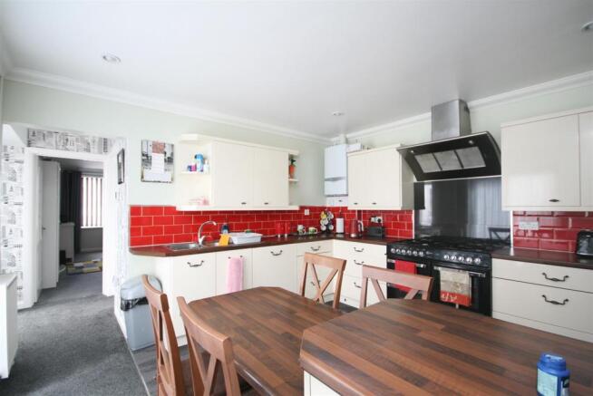 Kitchen Dining Room.JPG