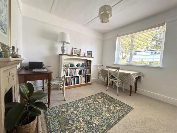 Dining room.jpg